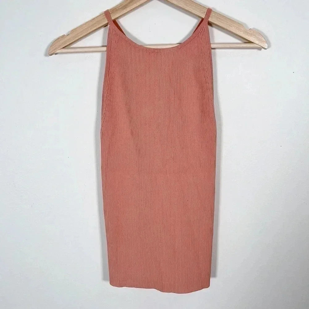 ‼️ 50% OFF ‼️🌟⭐️✨CLEARANCE SALE ✨⭐️🌟 VICI COLLECTION | PEACH RIBBED TANK TOP